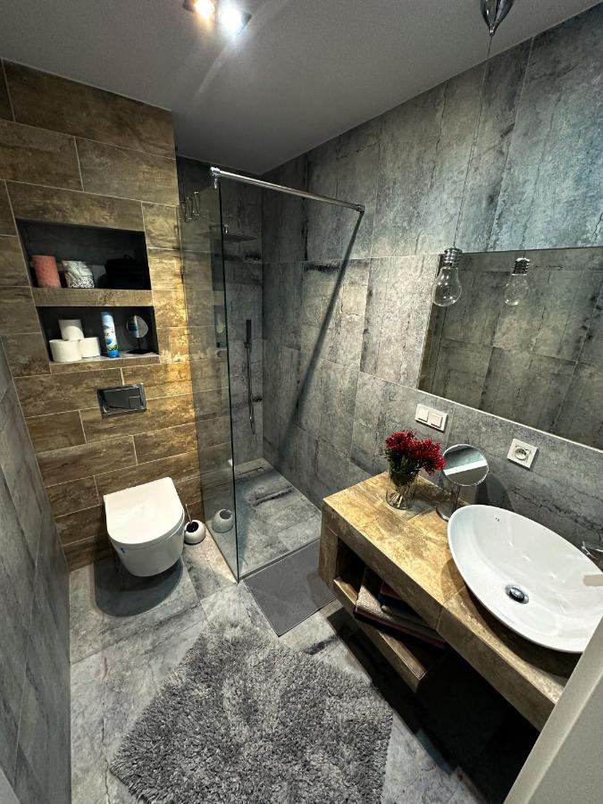 Apartament Przestronna I Jasna Kawalerka Z Balkonem Wrocław
